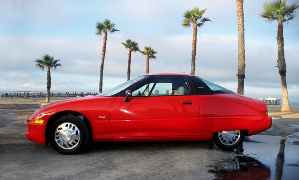 EV1-Electric-Car-General-Motors-Side-View